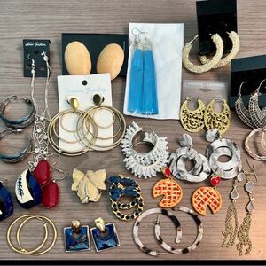 Vintage earring lot